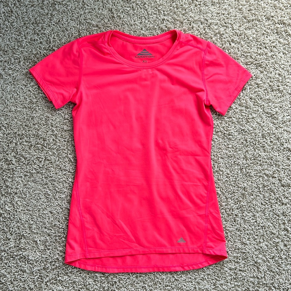 NWOT LUMITON Women’s XS Hot Pink T-Shirt
